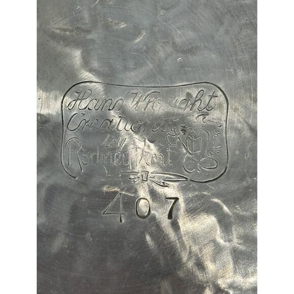 Vintage Hand Wrought Rodney Kent Aluminum Bowl Floral Handles #407 - Picture 8 of 8